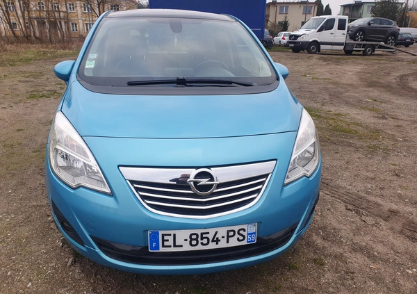 Opel Meriva cena 20000 przebieg: 227221, rok produkcji 2010 z Piotrków Kujawski małe 277